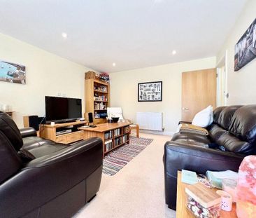 House share to rent - Photo 2