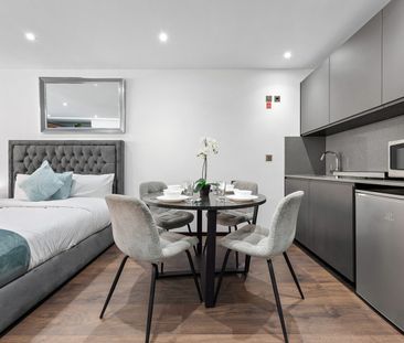 Studio Flat, London, NW11 - Photo 1