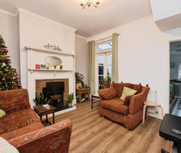 4 bedroom property to rent - Photo 2