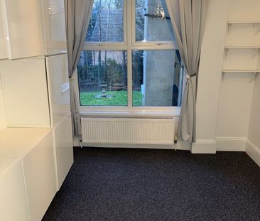 1 Bed Flat, Knollys Road, SW16 - Photo 2