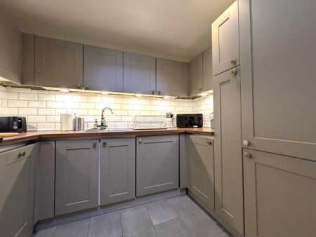 2 bedroom apartment to rent - Photo 3