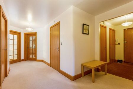 3 bedroom apartment to rent - Photo 4