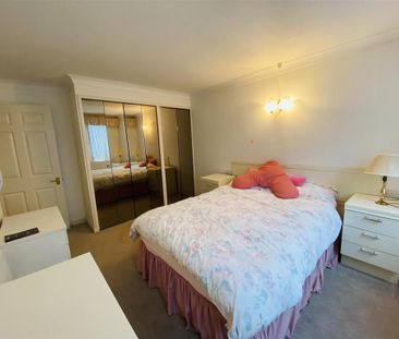 2 bedroom retirement property to rent - Photo 6