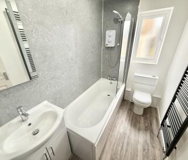 3 bedroom semi-detached house to rent - Photo 3