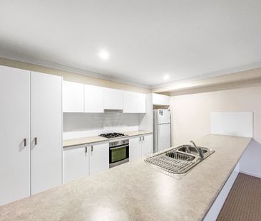 Family Home In The Heart Of Hamlyn Terrace - Photo 6