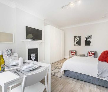 Studio to rent - Photo 3