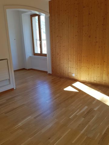 Appartement de 4,5 pièces au 2ème étage avec part au grand jardin commun - Photo 3