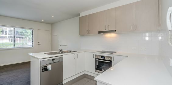 48/39 Jerrabomberra Avenue, Narrabundah ACT, Belconnen - Photo 3