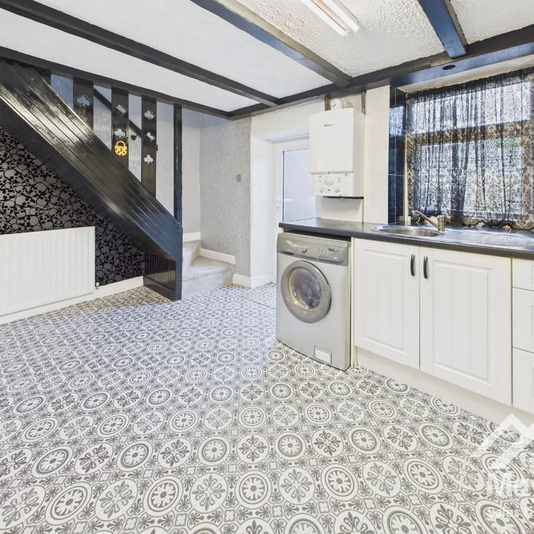 2 bedroom cottage to rent - Photo 1