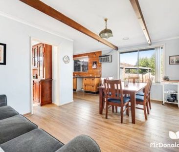 Gladstone Park - Photo 1