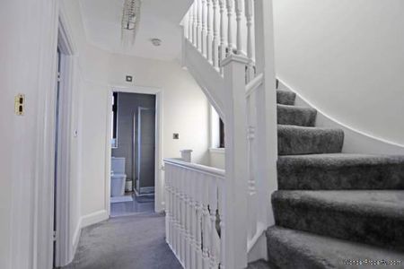 4 bedroom property to rent in Ilford - Photo 4