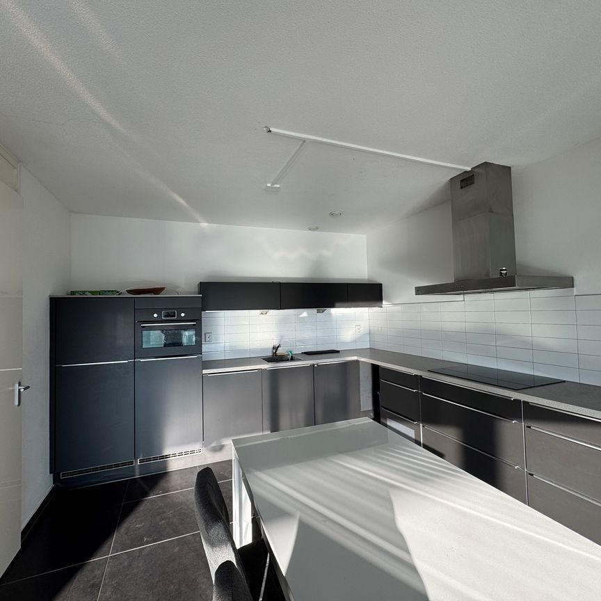 Te huur: Jan van Zutphenstraat 193, 1069 RR Amsterdam - Photo 1