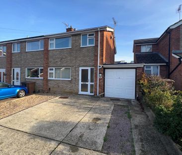 3 bedroom semi-detached house to rent - Photo 4