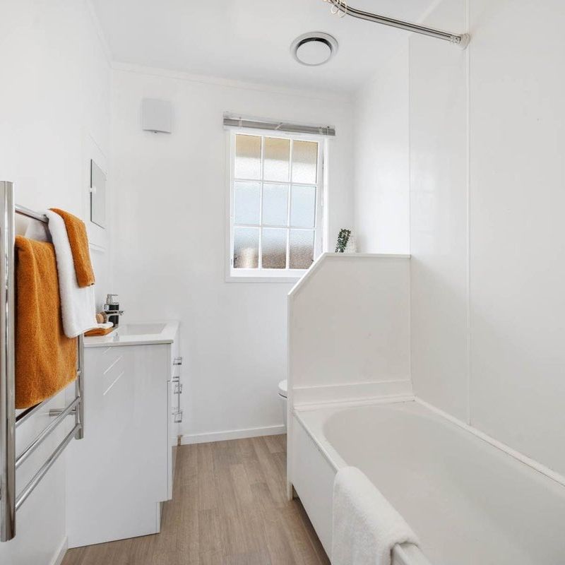 Little Gem in Epsom - Photo 1