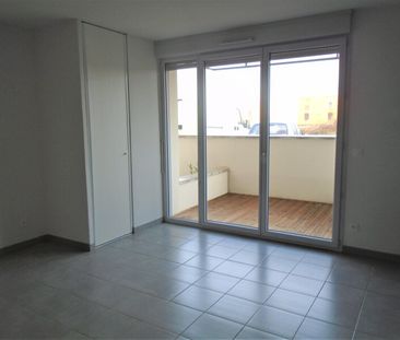 Location Appartement 1 pièce 28m² ST ANDRE DE CUBZAC 33240 - Photo 5