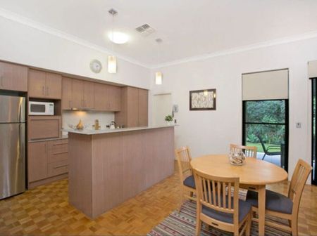 Yeronga - Photo 5