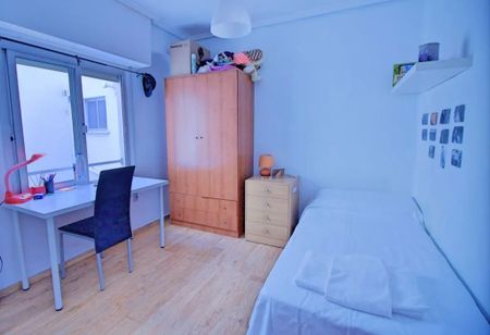 Carrer del Poeta Más i Ros, Valencia, Valencian Community 46022 - Photo 3