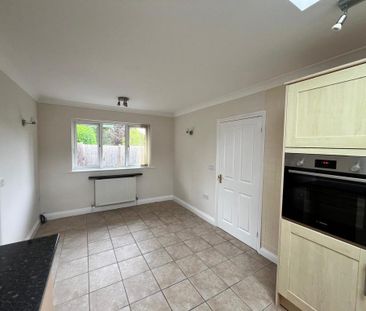 2 bedroom detached bungalow to rent - Photo 5