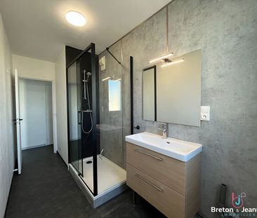 Location Appartement 3 pièces 65m² - Photo 2