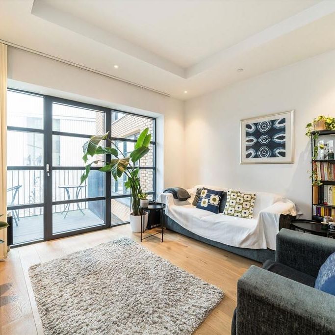 1 bedroom flat to rent - Photo 1