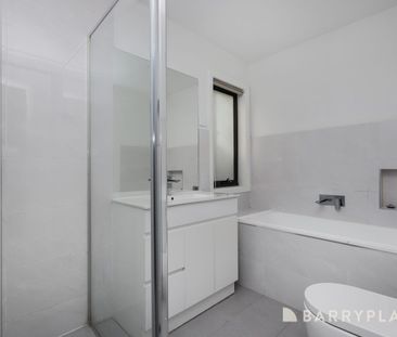 Presenting a contemporary home with a hassle-free, low maintenance ... - Photo 4