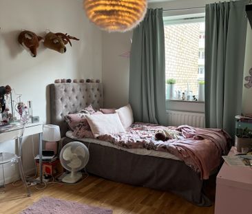 Slottsbacken, Eskilstuna - Photo 2