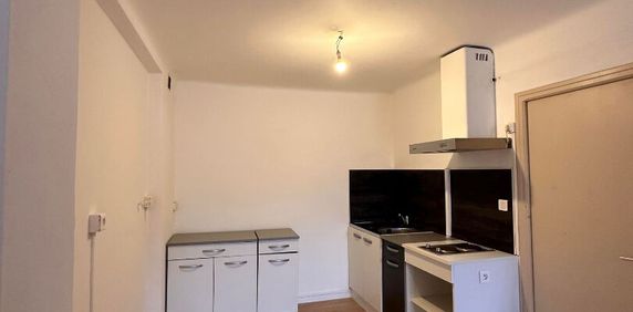 Location Appartement 1 pièce 43m² - Photo 2