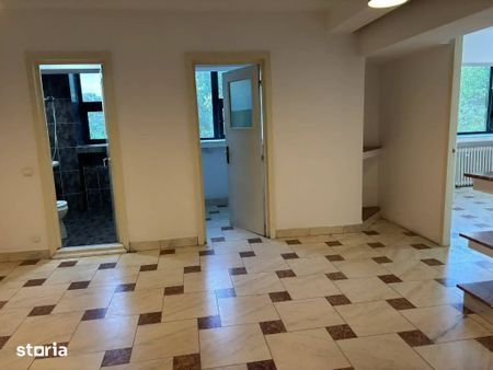 Apartament 2 camere Nemobilat 70 mp Pretabil Birouri Rond Alba Iulia - Fotografie 3