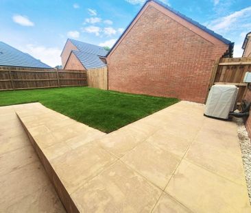 3 bedroom detached house to rent - Photo 3