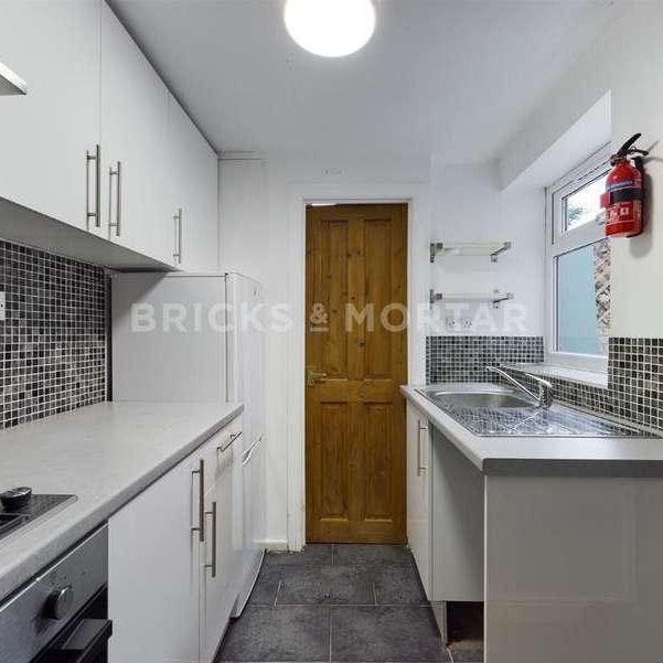 Commercial Road, Byker, Newcastle Upon Tyne, NE6 - Photo 1