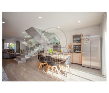 4 room luxury House for rent in Barreiro, Distrito de Setúbal - Photo 3