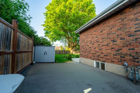 For Lease - 1071 Joan Drive, Burlington, Ontario - Photo 5