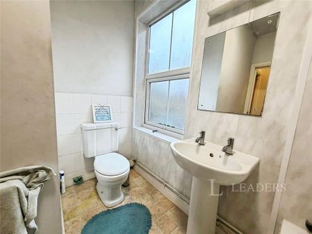 House share to rent - Photo 4