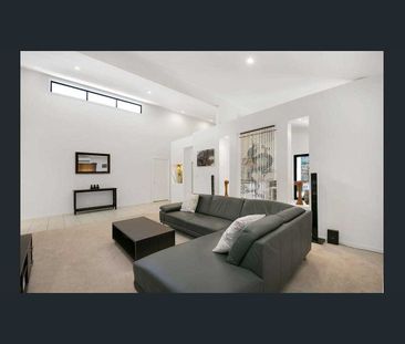 Unfurnished, Spacious & Stylish Family Living in a Quiet Calamvale ... - Photo 2