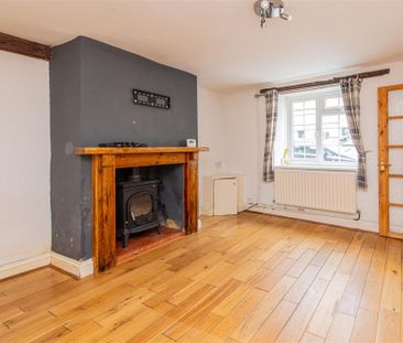 2 bed House - Mid Terrace To Let - Photo 2