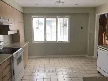 Detached Home For Lease | W9048314 - Photo 2