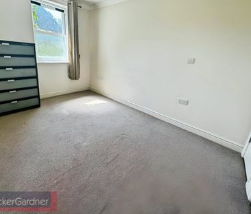 Cambridge Road, Great Shelford - Photo 1