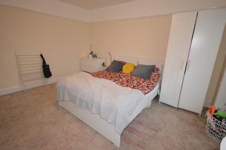 Stokewood Road Bournemouth, BH3, Dorset - Photo 4