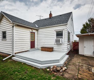 For Lease - 64 Cedar Street, Ajax, Ontario - Photo 4