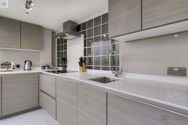 3 Bedroom Flat To Let - Photo 1