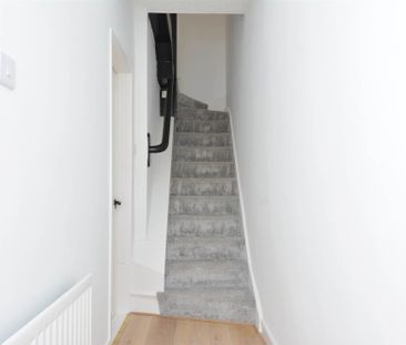 142 Greenville Road, off Grand Parade, BELFAST, BT5 5JY - Photo 4