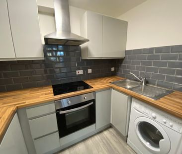 Gresley Lodge, Royston - Photo 5