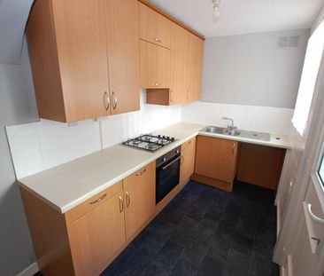 3 bedroom terraced house to rent - Photo 4