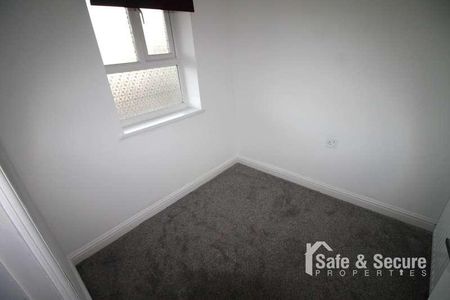 Wellington Walk, Washington, NE37 - Photo 3