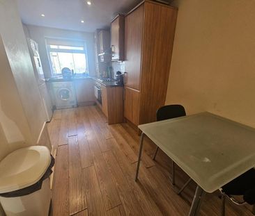 3 bedroom house to rent - Photo 4