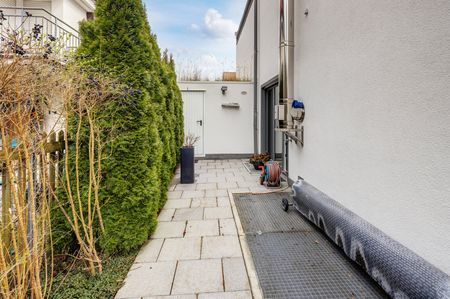 Sehr schöne Doppelhaushälfte mit Garten & Terrasse - Foto 2