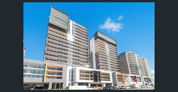 Modern 1 bed 1 Study in the heart of Granville - Photo 1