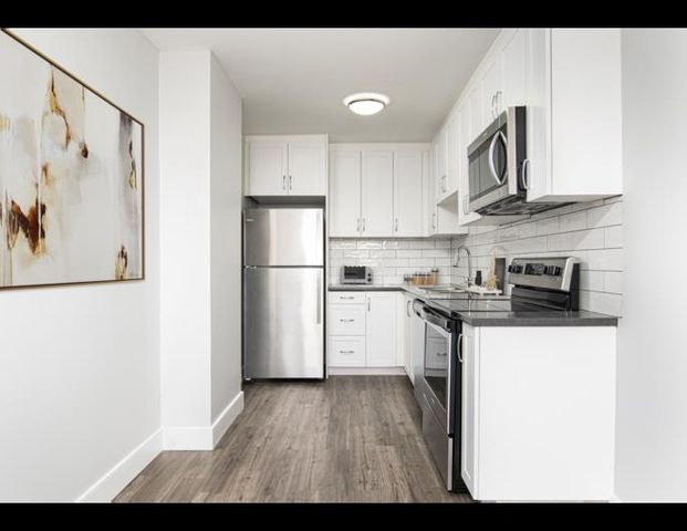 4141 Bathurst Street | 4141 Bathurst Street, Toronto - Photo 1