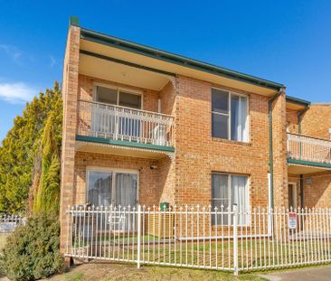 Unit 3/44 Carrington Street, Queanbeyan. - Photo 1