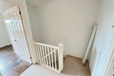 Thresher Close - Photo 5